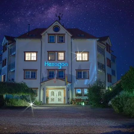 Hexagon Nr 10 Апартаменты Грзибово